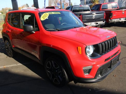 Used 2021 Jeep Renegade Sport image 35
