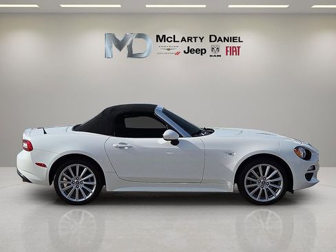 Used 2018 FIAT 124 Spider Lusso image 6