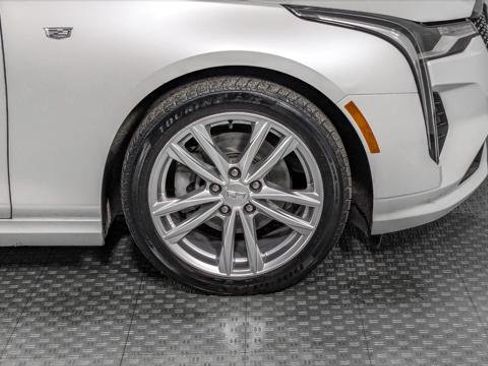 Used 2020 Cadillac CT4 Luxury w/ Sun And Sound Package image 32