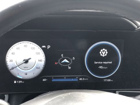 Used 2023 Hyundai Elantra SEL w/ Convenience Package image 15