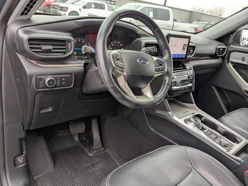 Used 2021 Ford Explorer Limited w/ Equipment Group 301A image 24