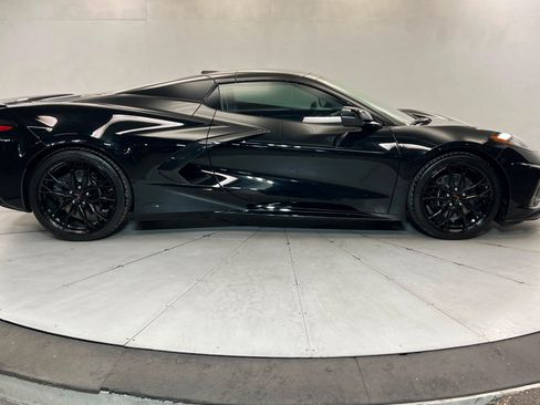 Used 2023 Chevrolet Corvette Stingray Premium Conv w/ Stealth Interior Trim Package RWD image 7