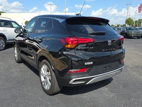 Used 2024 Buick Encore GX Preferred w/ Comfort Package FWD image 4