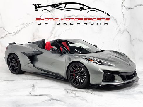 Used 2024 Chevrolet Corvette Z06 RWD image 1