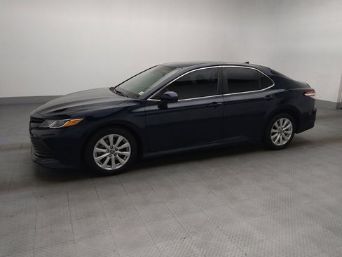 Used 2019 Toyota Camry LE FWD image 2