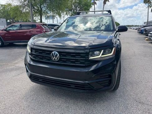 Used 2023 Volkswagen Atlas SEL R-Line image 2