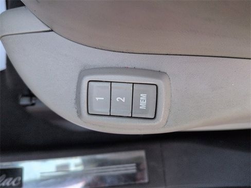 Used 2013 Cadillac SRX Luxury image 15