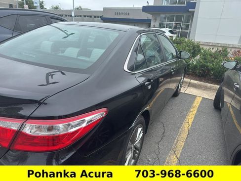 Used 2017 Toyota Camry SE FWD image 7
