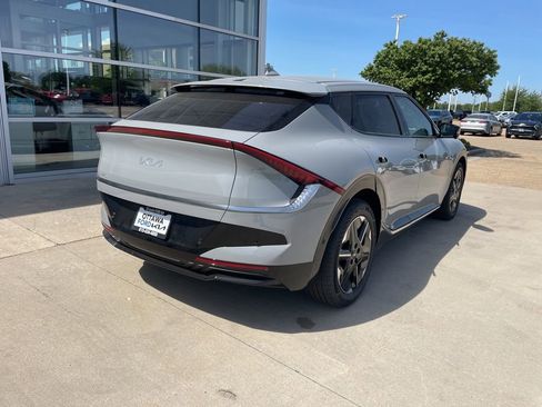 New 2026 Kia EV6 Wind AWD/4WD image 5