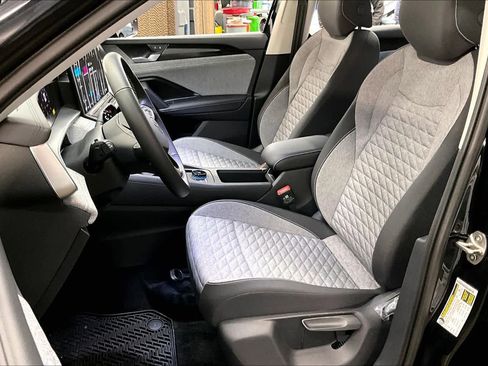 New 2026 Volkswagen Tiguan S image 11