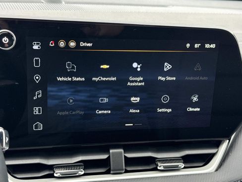 Used 2025 Chevrolet Equinox LT w/ Convenience Package II image 3