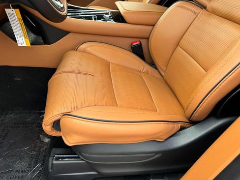 New 2025 Lincoln Aviator Black Label image 26