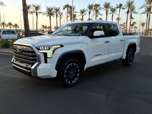 Certified 2025 Toyota Tundra Limited AWD/4WD image 8