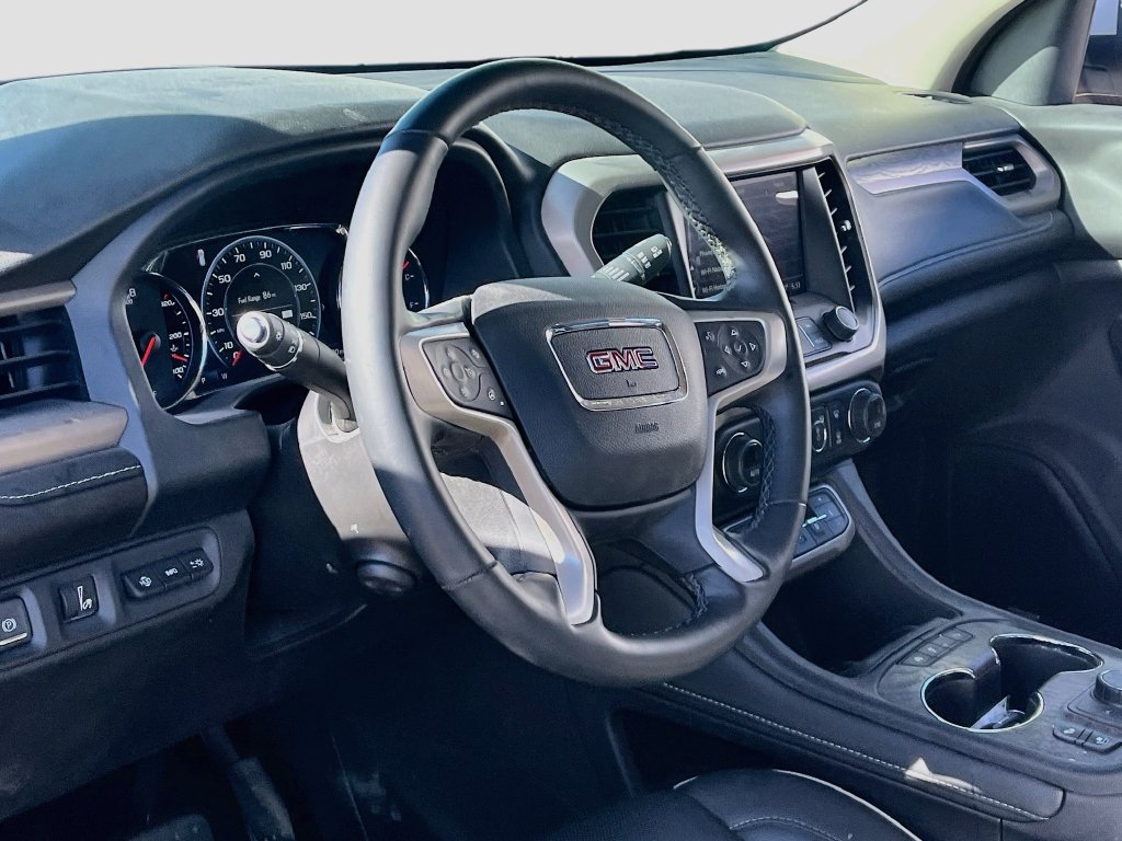Used 2023 GMC Acadia Denali w/ Trailering Package AWD/4WD image 9