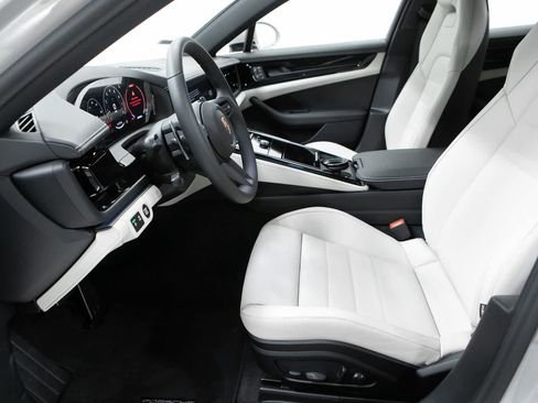 New 2026 Porsche Panamera RWD image 23