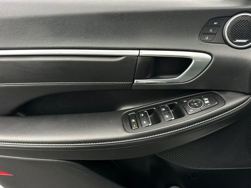 Used 2022 Hyundai Sonata Limited image 11