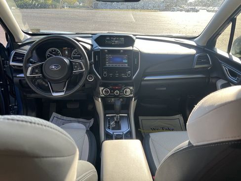 Used 2020 Subaru Forester Premium image 19