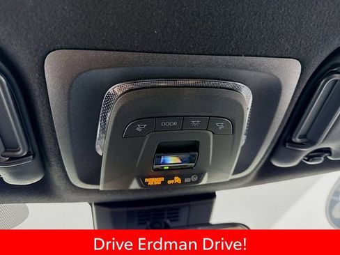 Used 2023 Toyota Corolla SE FWD image 17