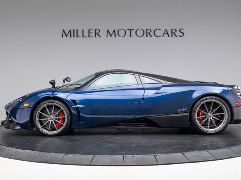 Used 2014 Pagani Huayra image 8