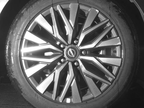 Used 2025 Nissan Altima 2.5 SV image 13