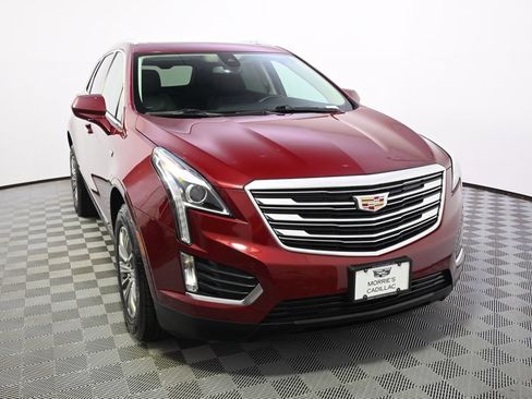 Used 2017 Cadillac XT5 Luxury w/ Driver Awareness Package AWD/4WD image 9