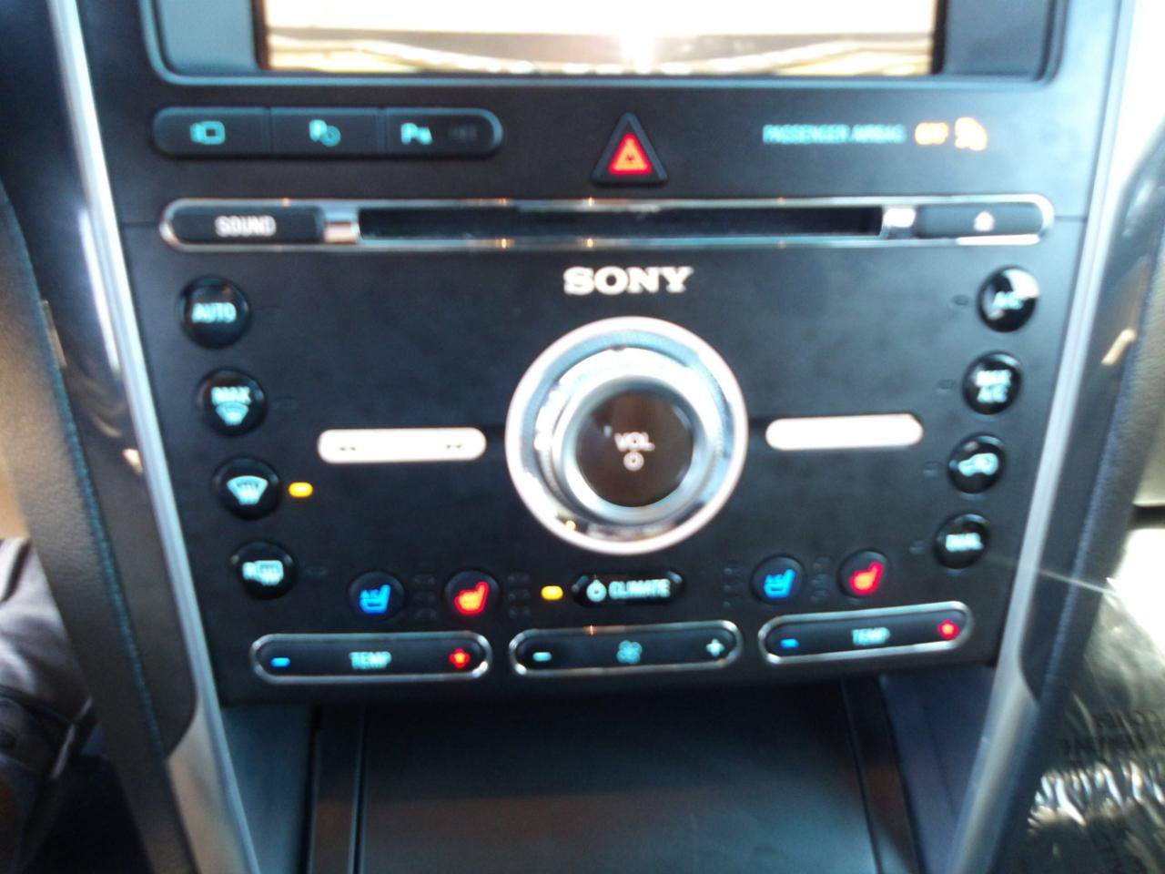 Used 2016 Ford Explorer Limited w/ Equipment Group 301A FWD image 25