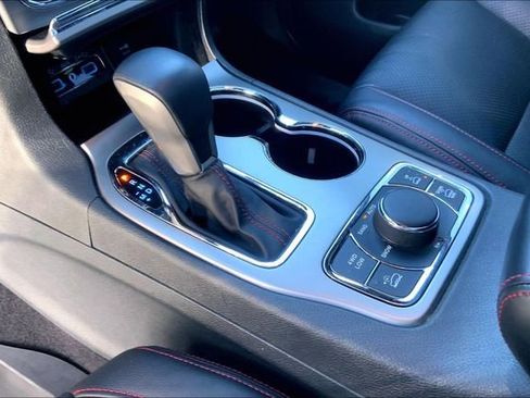 Used 2018 Jeep Grand Cherokee Trailhawk w/ Trailhawk Luxury Group image 25