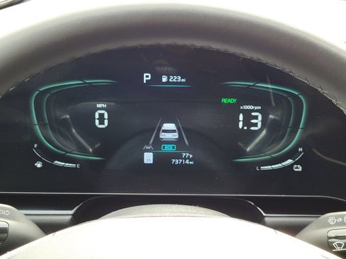 Used 2023 Kia Niro EX Touring FWD image 14