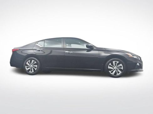 Used 2019 Nissan Altima 2.5 S FWD image 32