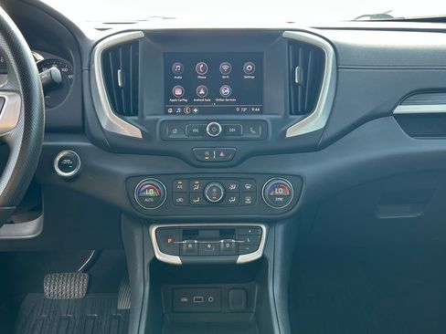 Used 2023 GMC Terrain SLE w/ Driver Convenience Package image 24