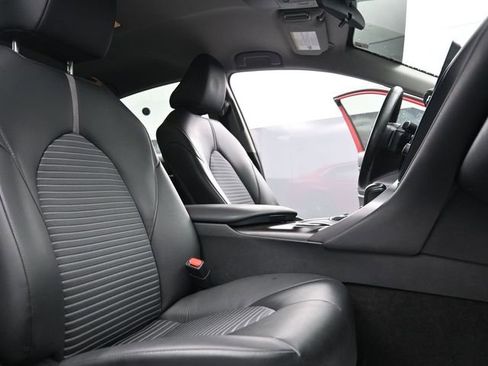 Used 2023 Toyota Camry SE image 27