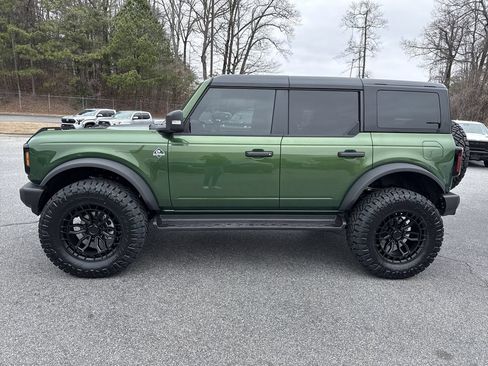 New 2025 Ford Bronco Outer Banks w/ Sasquatch Package AWD/4WD image 4