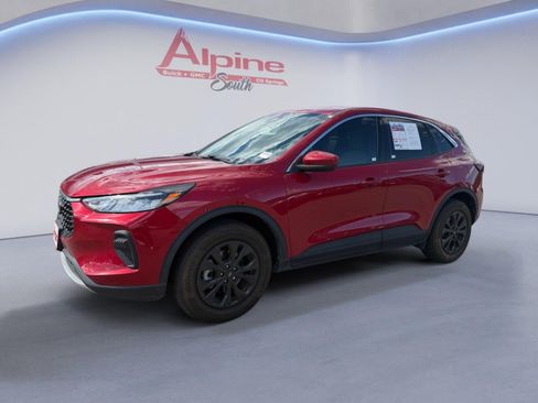 Used 2023 Ford Escape Active w/ Tech Pack #2 AWD/4WD image 1