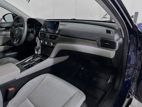 Used 2020 Honda Accord LX image 29