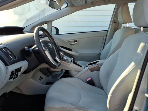 Used 2013 Toyota Prius Three image 7
