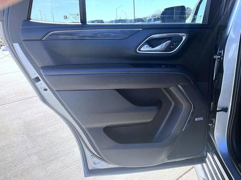 Used 2023 GMC Yukon SLT image 22