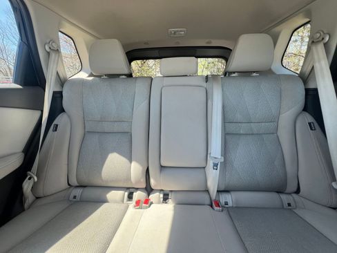 Used 2025 Nissan Rogue SV FWD image 40