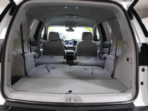 Used 2017 GMC Acadia SLT image 14