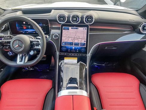 Used 2024 Mercedes-Benz GLC 43 AMG 4MATIC image 10