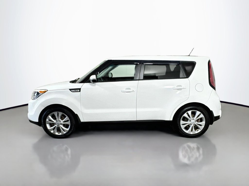 Used 2016 Kia Soul ! FWD image 5