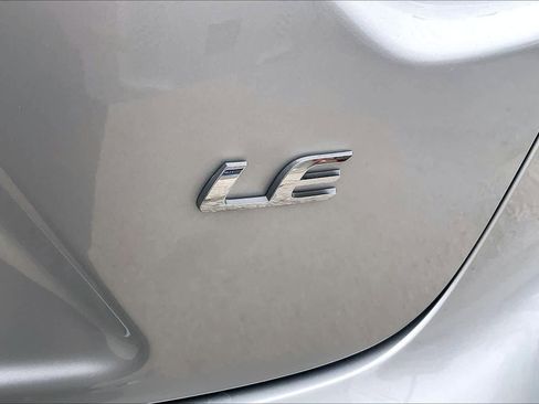 Used 2025 Toyota Corolla LE image 10