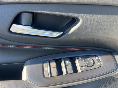 New 2026 Nissan Sentra SR w/ SR Premium Package FWD image 25
