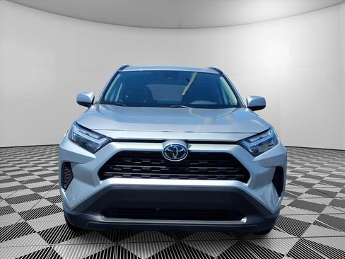 Used 2024 Toyota RAV4 XLE FWD image 2
