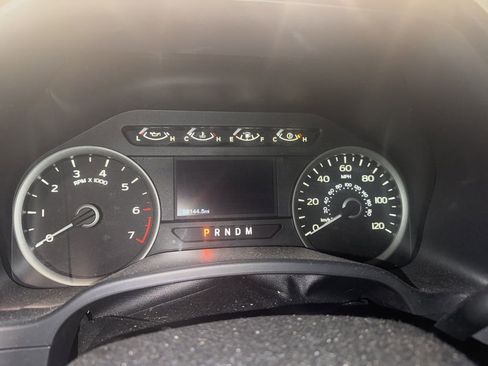 Used 2018 Ford F150 XLT w/ Equipment Group 302A Luxury image 8