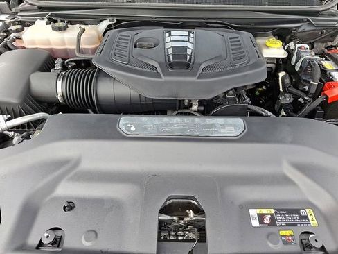 Used 2024 Jeep Wagoneer L Series II w/ Flexible Seating Group image 27