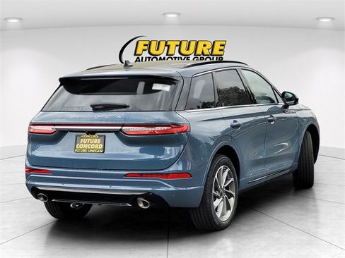 New 2025 Lincoln Corsair Grand Touring image 3