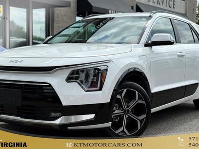 Used 2024 Kia Niro SX Touring