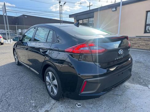 Used 2019 Hyundai Ioniq Plug-In Hybrid image 7