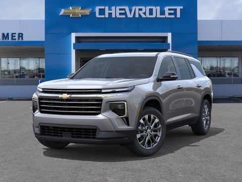 New 2026 Chevrolet Traverse LT w/ Sun and Wheel Package AWD/4WD image 32