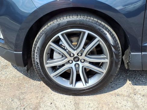 Certified 2023 Ford Edge Titanium w/ Equipment Group 301A AWD/4WD image 9